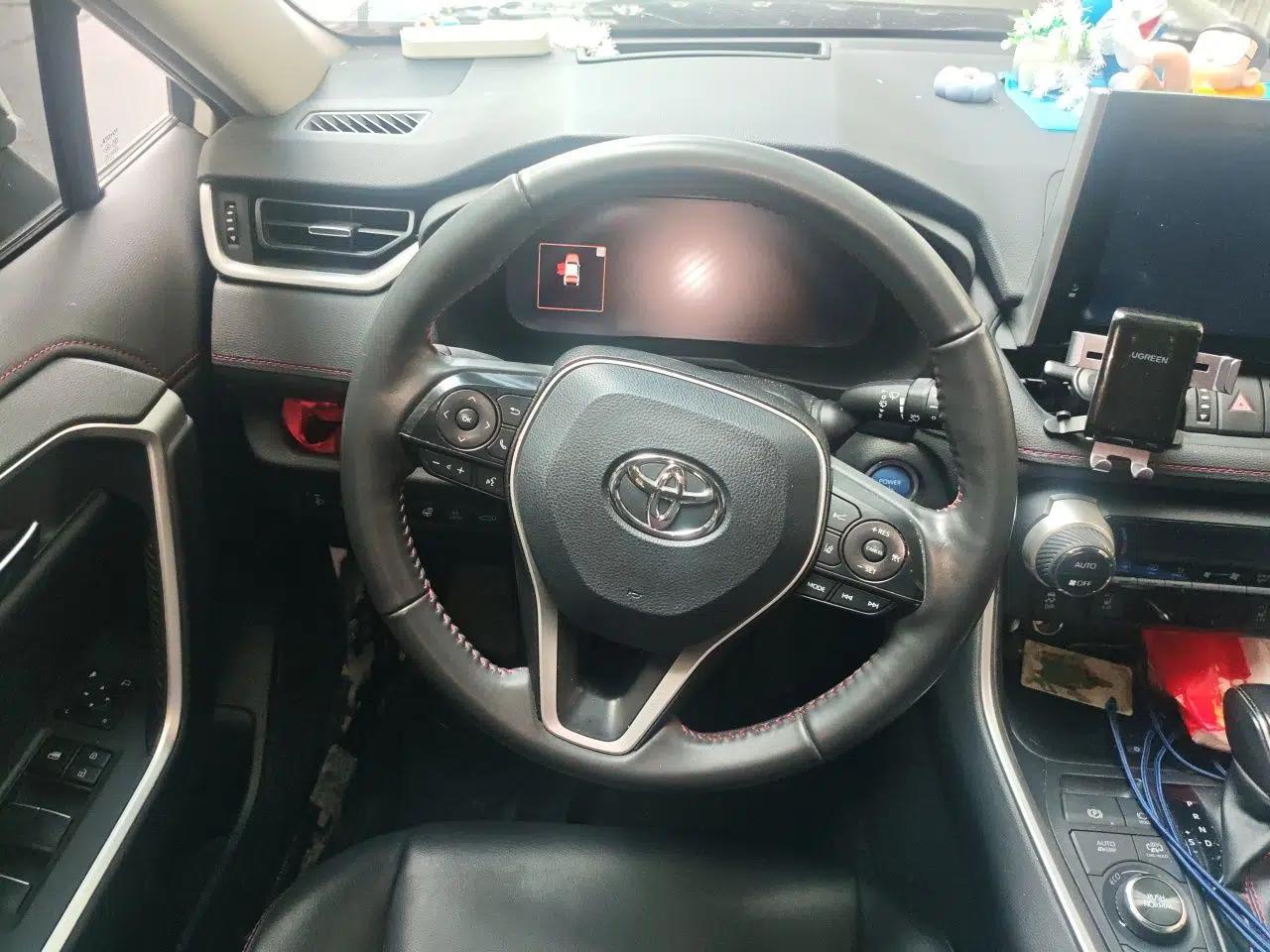Toyota RAV4 Rongfang Plug-in Hybrid 2021 2.5L 4x4 Flagship Pro — миниатюра 10