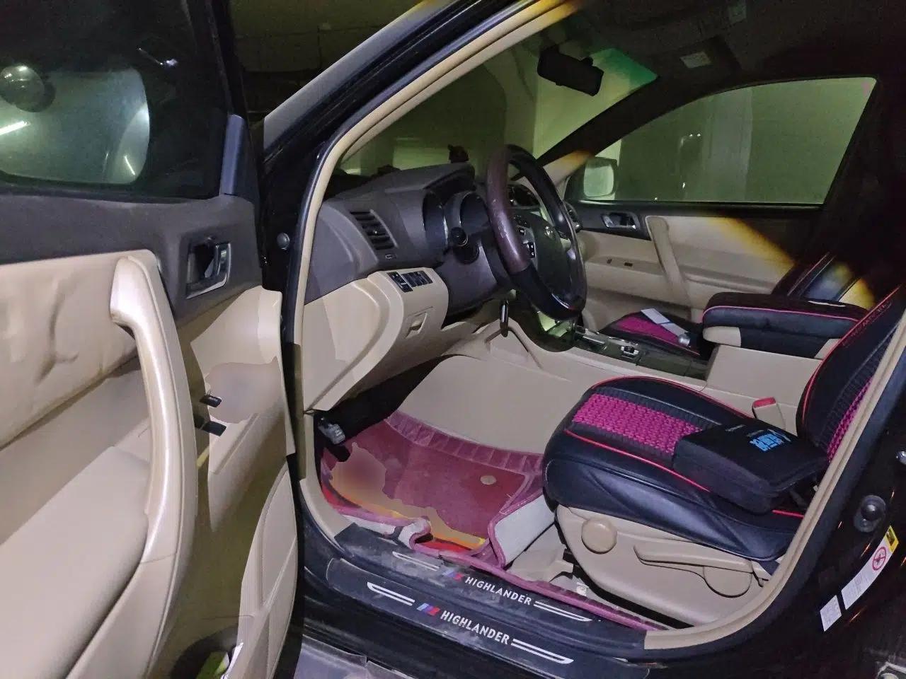 Toyota Highlander 2012 2.7L 2WD 5-Seater Elite Edition — миниатюра 16