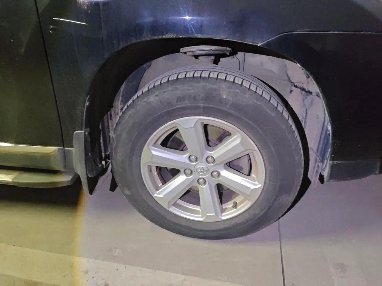 Toyota Highlander 2012 2.7L 2WD 5-Seater Elite Edition — миниатюра 8