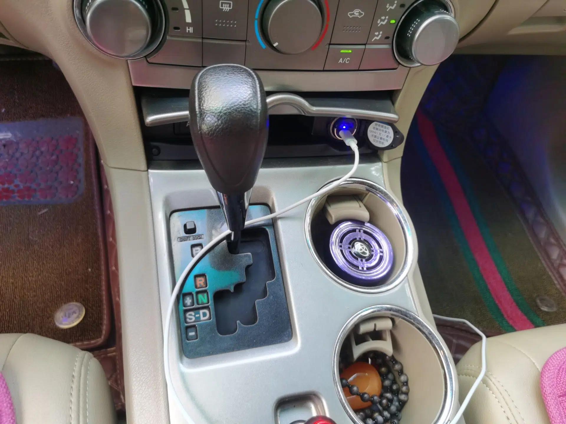 Toyota Highlander 2012 2.7L 2WD 5-Seater Elite Edition — миниатюра 14
