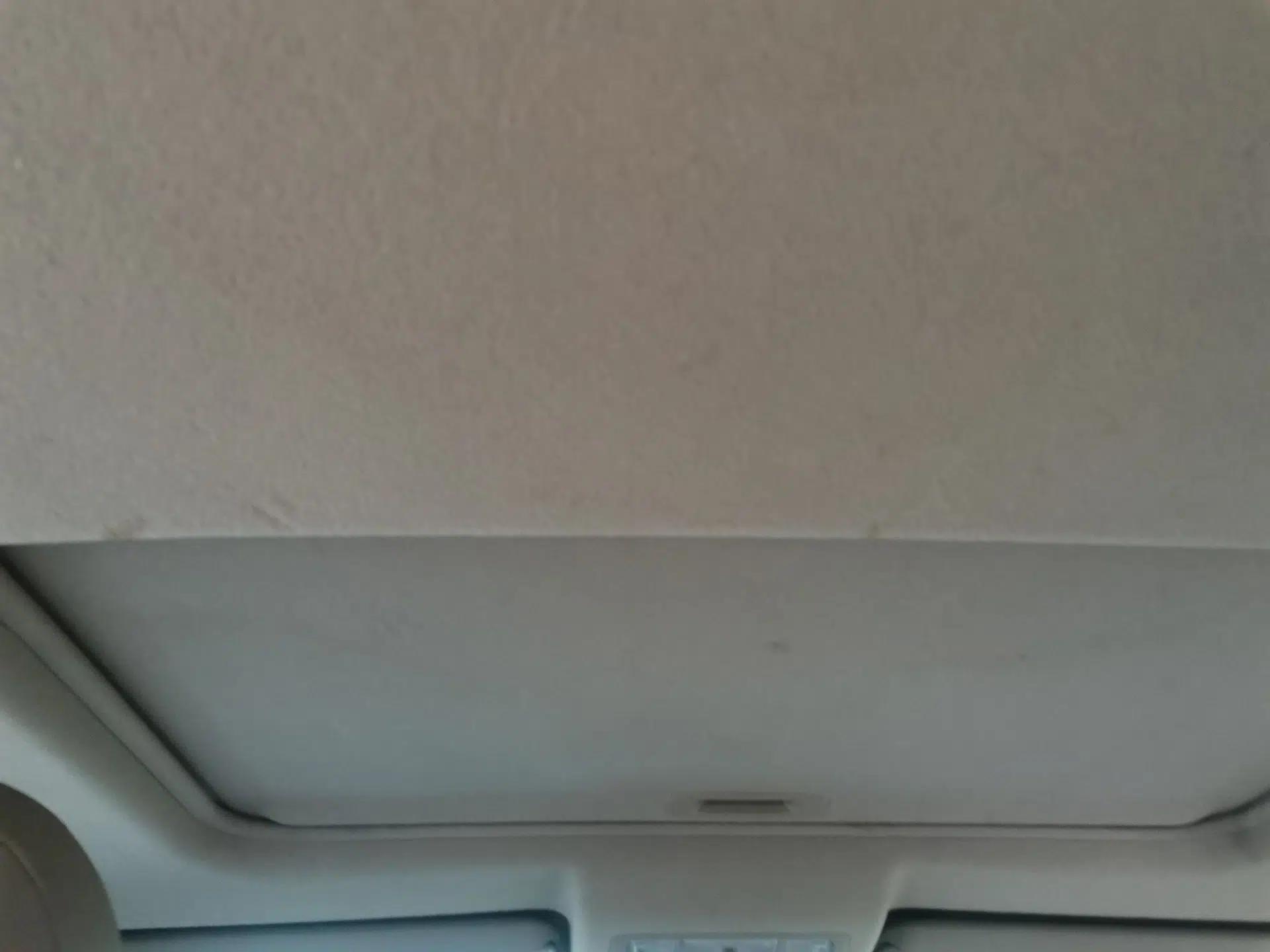 Toyota Highlander 2011 2.7L Two-Wheel Drive 7-Seater Luxury Edition — миниатюра 18