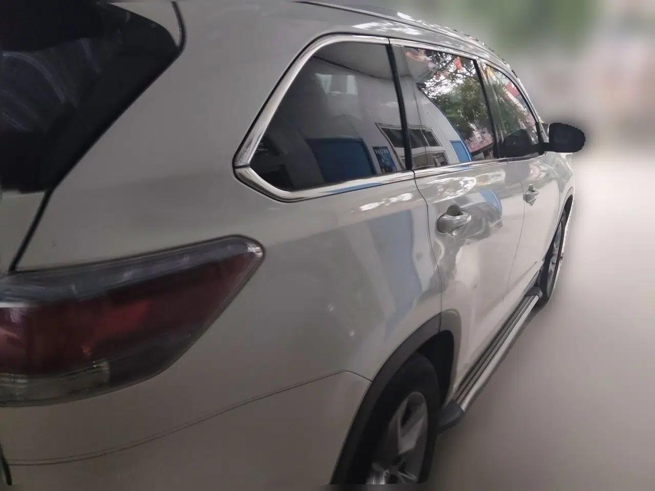 Toyota Highlander 2017 2.0T Four-Wheel Drive Luxury Edition 7 Seats — миниатюра 6