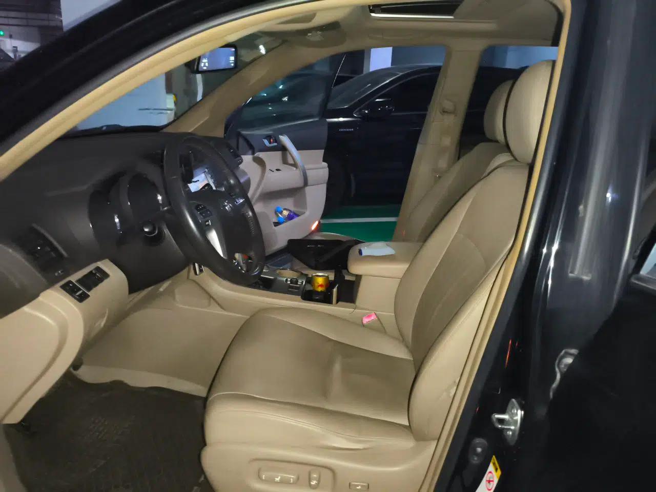 Toyota Highlander 2013 2.7L Two-Wheel Drive 7-Seater Zijin Edition — миниатюра 15