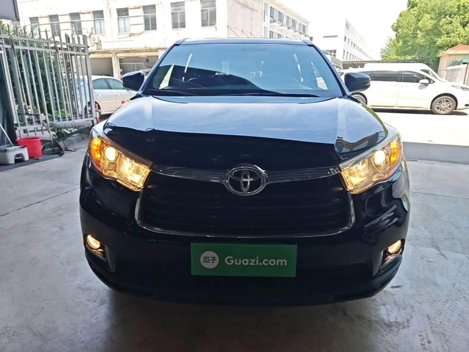 Toyota Highlander 2015 2.0T Two-Wheel Drive Luxury Edition 7 Seats — миниатюра 2