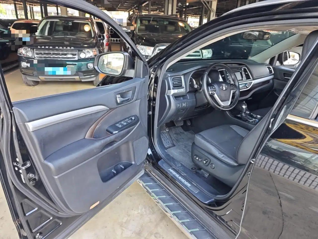 Toyota Highlander 2015 2.0T Two-Wheel Drive Luxury Edition 7 Seats — миниатюра 18