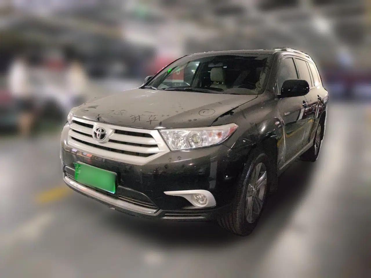 Toyota Highlander 2012 2.7L Two-Wheel Drive 7-Seater Luxury Edition — миниатюра 1
