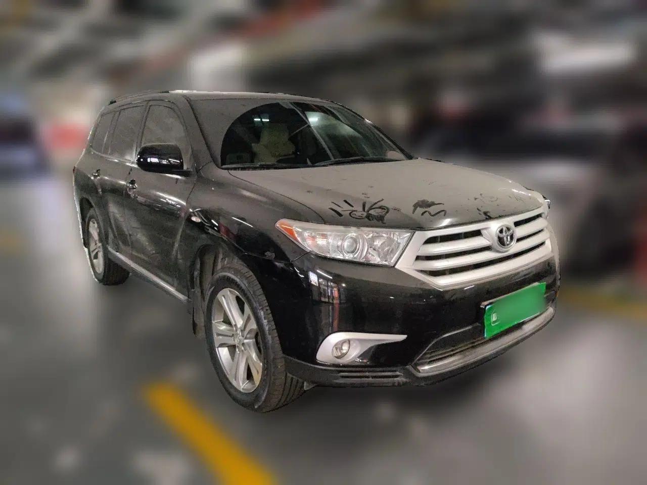 Toyota Highlander 2012 2.7L Two-Wheel Drive 7-Seater Luxury Edition — миниатюра 3