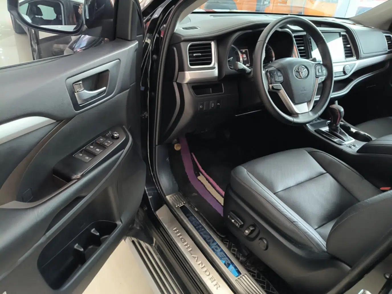 Toyota Highlander 2018 2.0T Four-Wheel Drive Luxury Edition 7 Seats China V Emission Standard — миниатюра 18