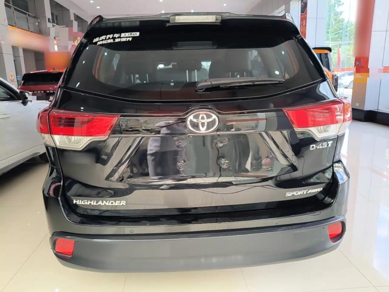 Toyota Highlander 2018 2.0T Four-Wheel Drive Luxury Edition 7 Seats China V Emission Standard — миниатюра 5