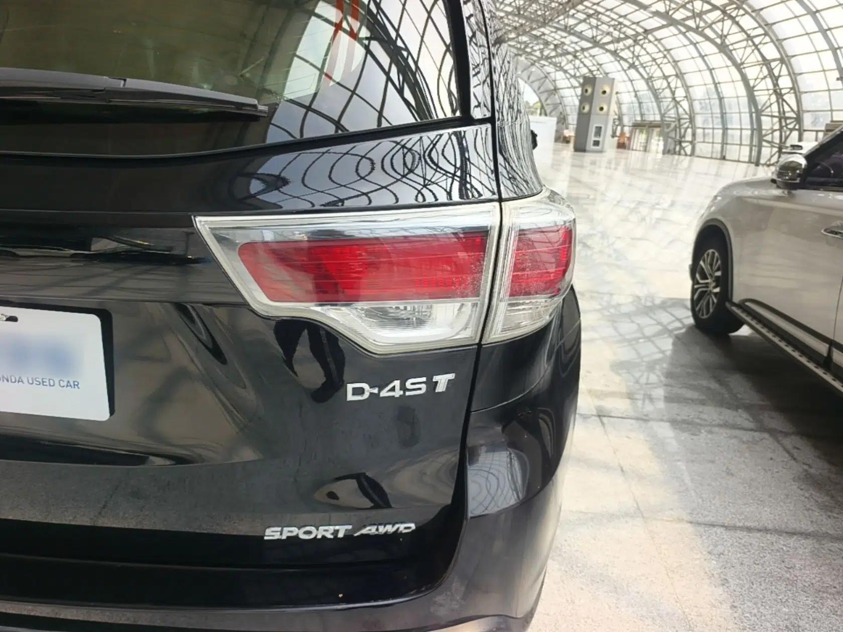 Toyota Highlander 2015 2.0T Four-Wheel Drive Luxury Edition 7-Seater — миниатюра 14
