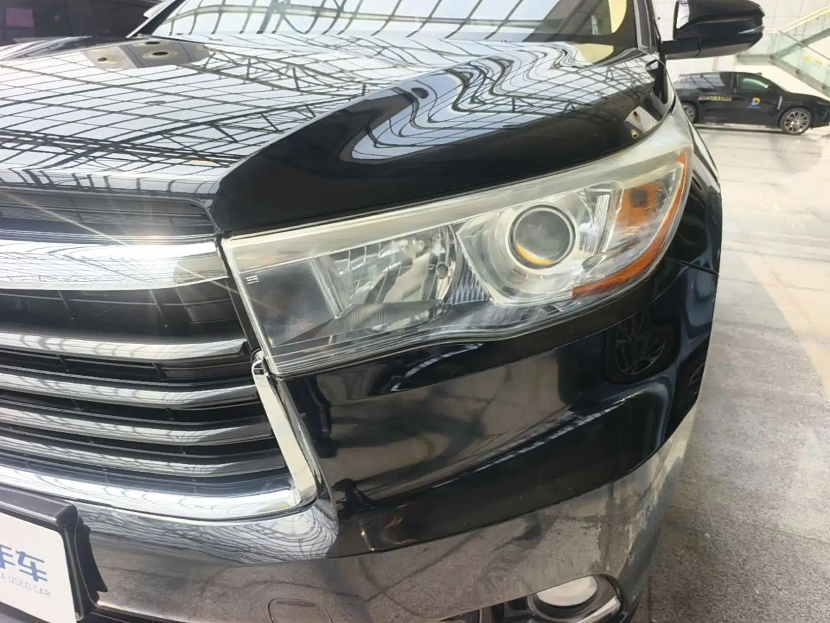 Toyota Highlander 2015 2.0T Four-Wheel Drive Luxury Edition 7-Seater — миниатюра 8