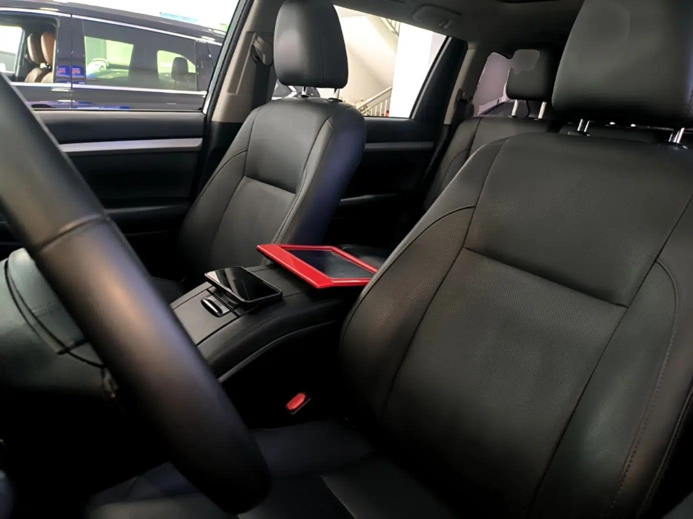 Toyota Highlander 2018 2.0T Four-Wheel Drive Luxury Edition 7 Seats China V Emission Standard — миниатюра 17
