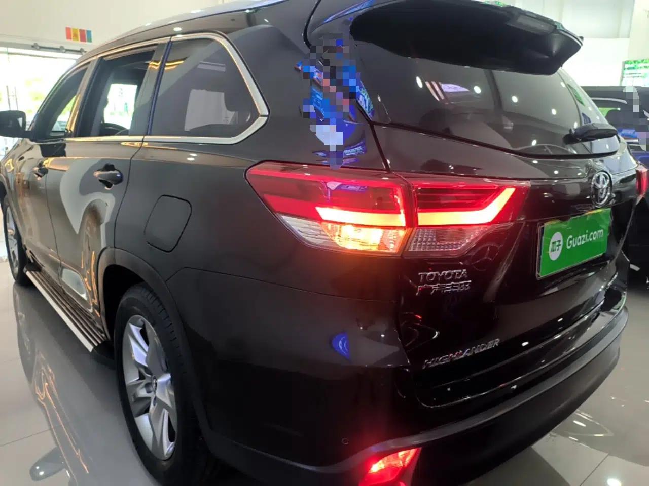 Toyota Highlander 2018 2.0T Four-Wheel Drive Luxury Edition 7 Seats China V Emission Standard — миниатюра 4