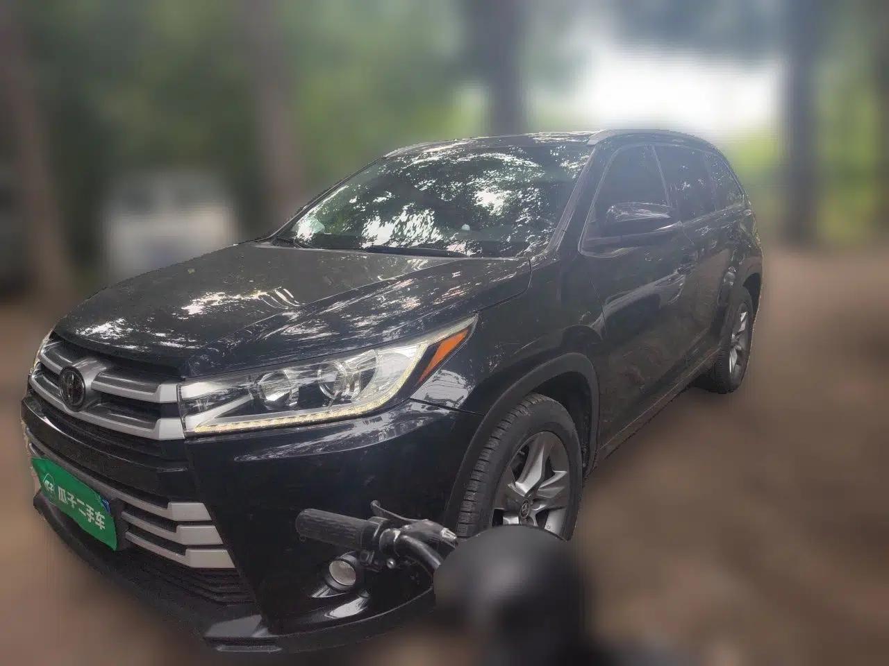 Toyota Highlander 2018 2.0T Four-Wheel Drive Luxury Edition 7 Seats China V Emission Standard — миниатюра 1