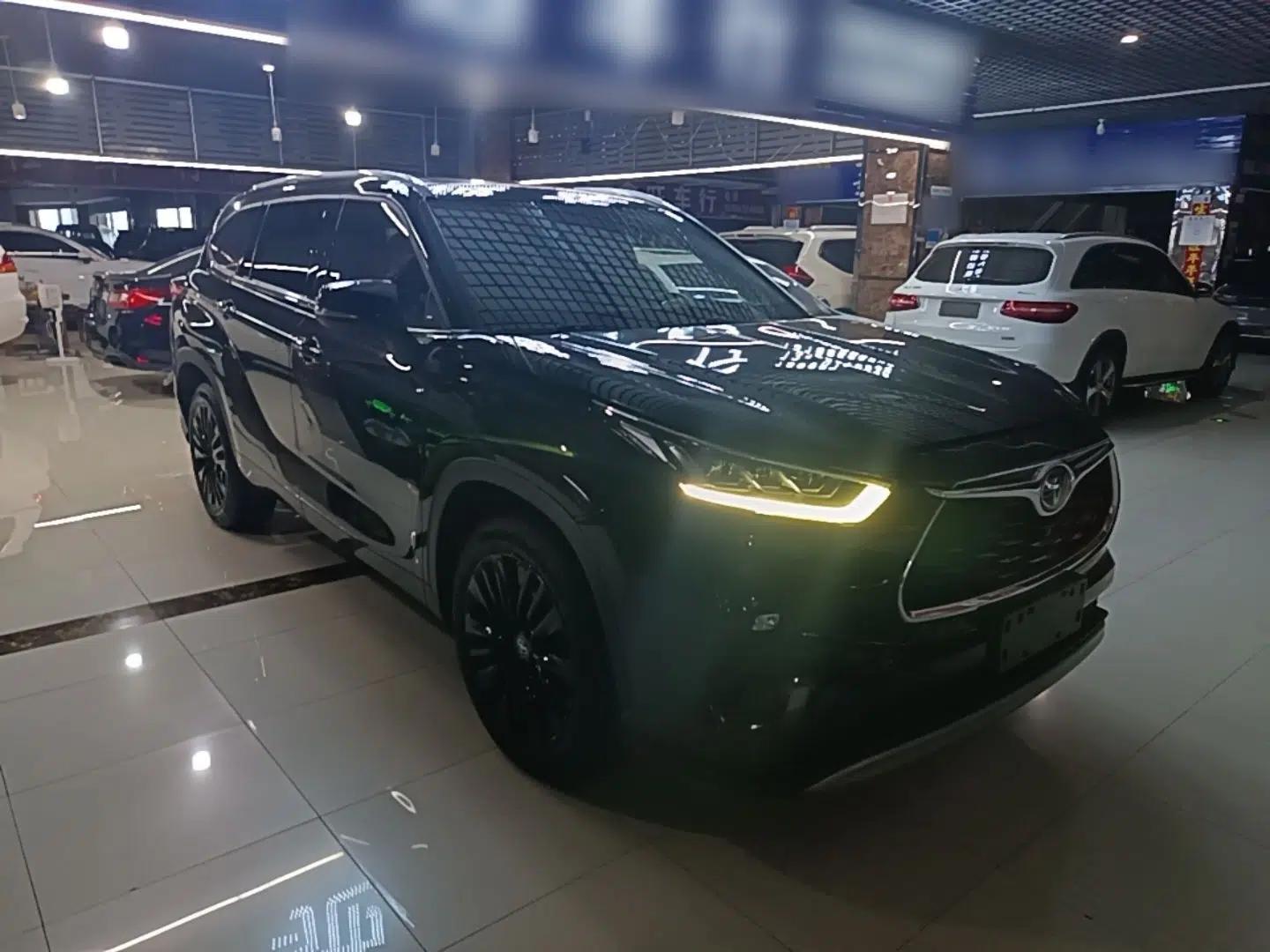 Toyota Highlander 2022 380T Four-Wheel Drive Ultimate 7-Seater — миниатюра 3