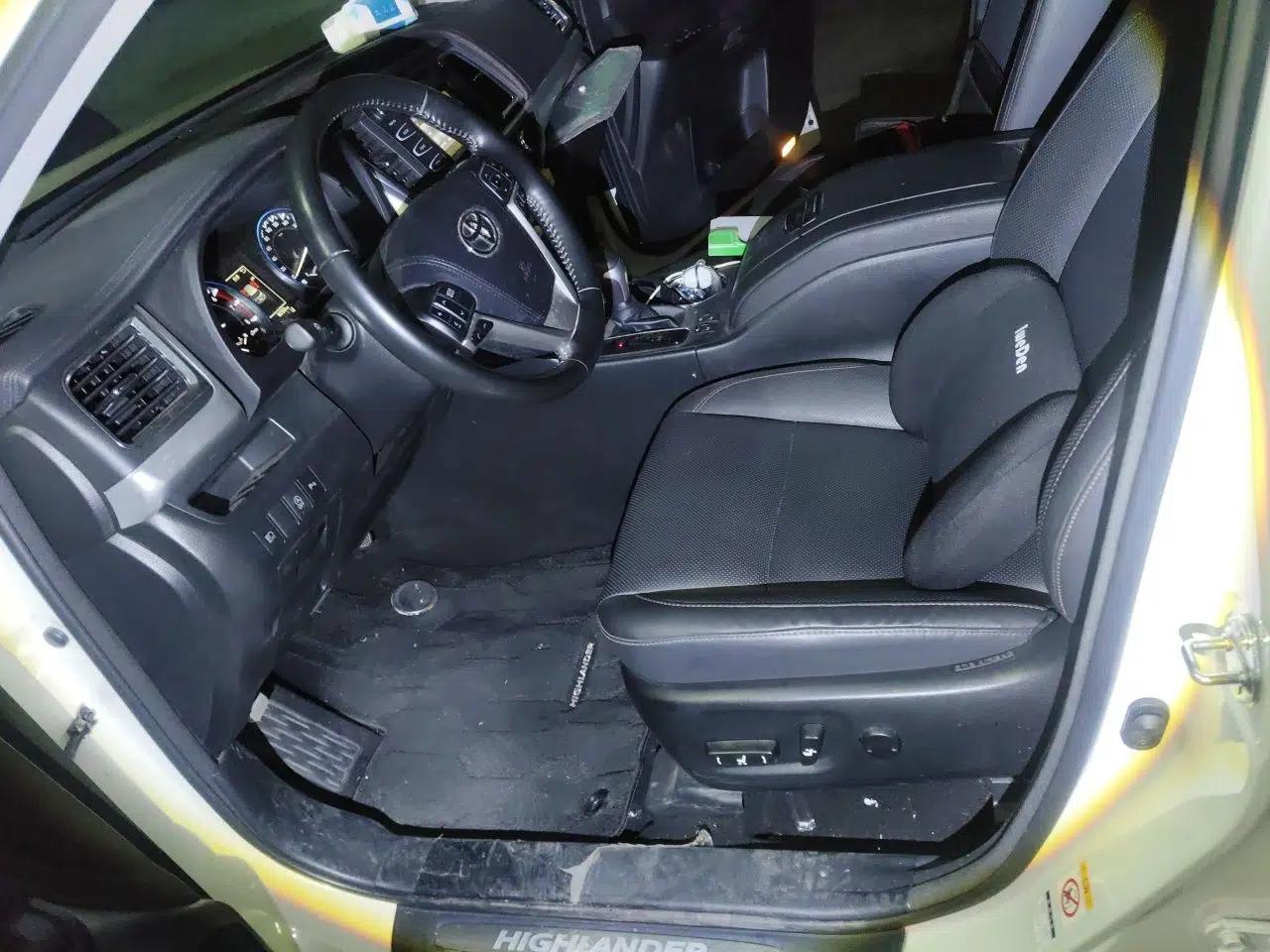 Toyota Highlander 2018 2.0T Four-Wheel Drive Luxury Edition 7 Seats China V Emission Standard — миниатюра 15