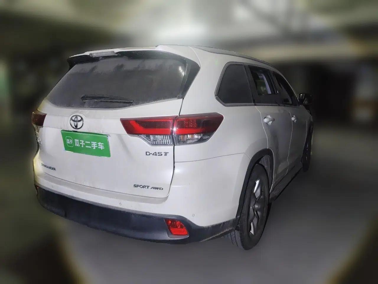 Toyota Highlander 2018 2.0T Four-Wheel Drive Luxury Edition 7 Seats China V Emission Standard — миниатюра 6
