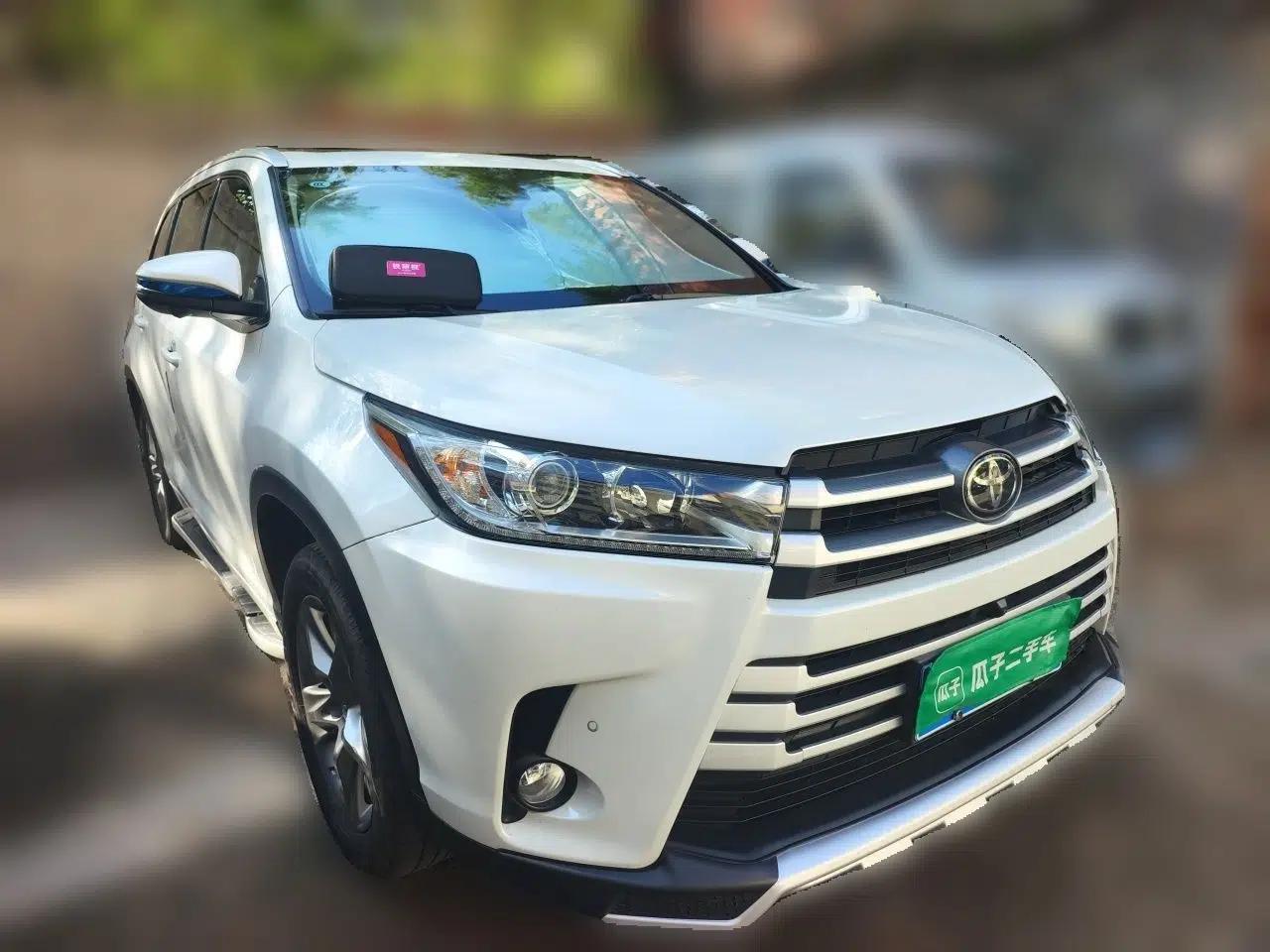 Toyota Highlander 2018 2.0T Four-Wheel Drive Luxury Version 7 Seats China VI Standard — миниатюра 3