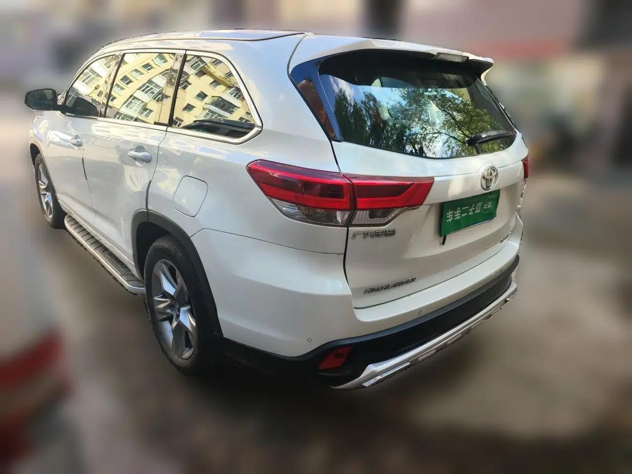 Toyota Highlander 2018 2.0T Four-Wheel Drive Luxury Version 7 Seats China VI Standard — миниатюра 4
