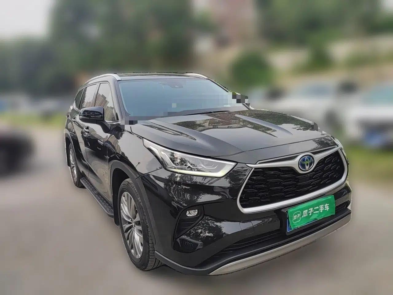 Toyota Highlander 2023 2.5L Smart Electric Hybrid Dual-Engine Four-Wheel Drive Prestige Version – 7 Seats — миниатюра 3