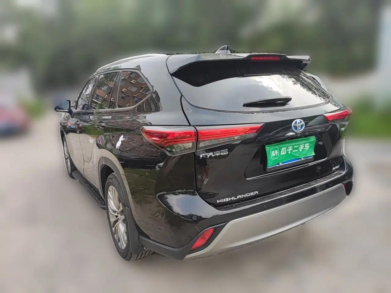 Toyota Highlander 2023 2.5L Smart Electric Hybrid Dual-Engine Four-Wheel Drive Prestige Version – 7 Seats — миниатюра 4