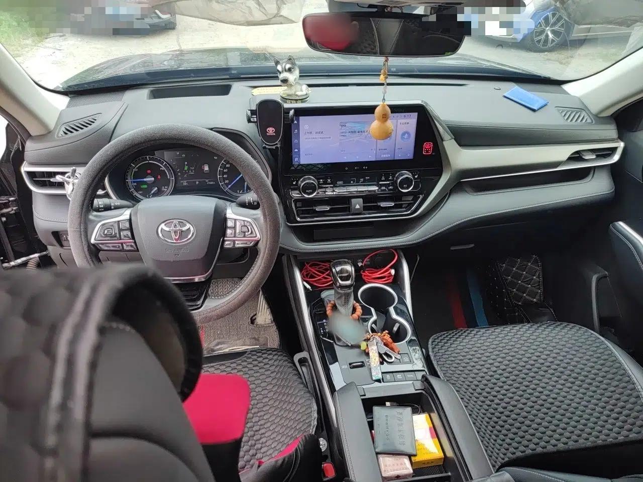 Toyota Highlander 2023 2.5L Smart Electric Hybrid Dual-Engine Four-Wheel Drive Prestige Version – 7 Seats — миниатюра 9