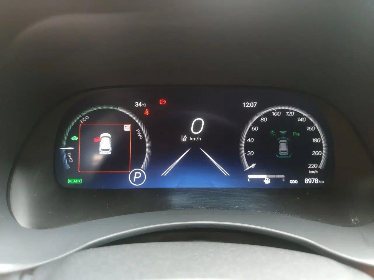 Toyota Highlander 2024 2.5L Smart Electric Hybrid Dual-Engine Four-Wheel Drive Prestige Version – 7 Seats — миниатюра 11