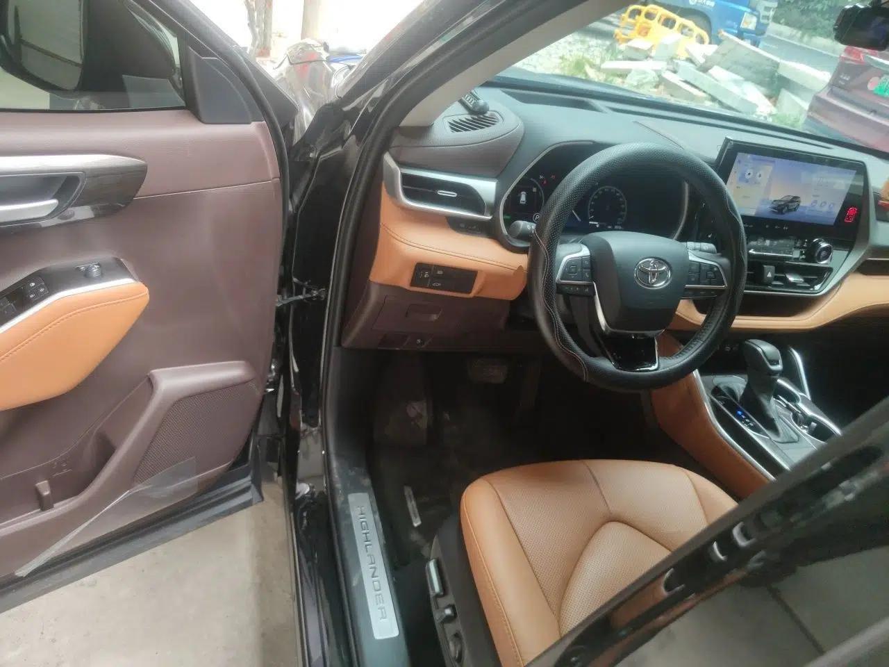 Toyota Highlander 2024 2.5L Smart Electric Hybrid Dual-Engine Four-Wheel Drive Prestige Version – 7 Seats — миниатюра 16