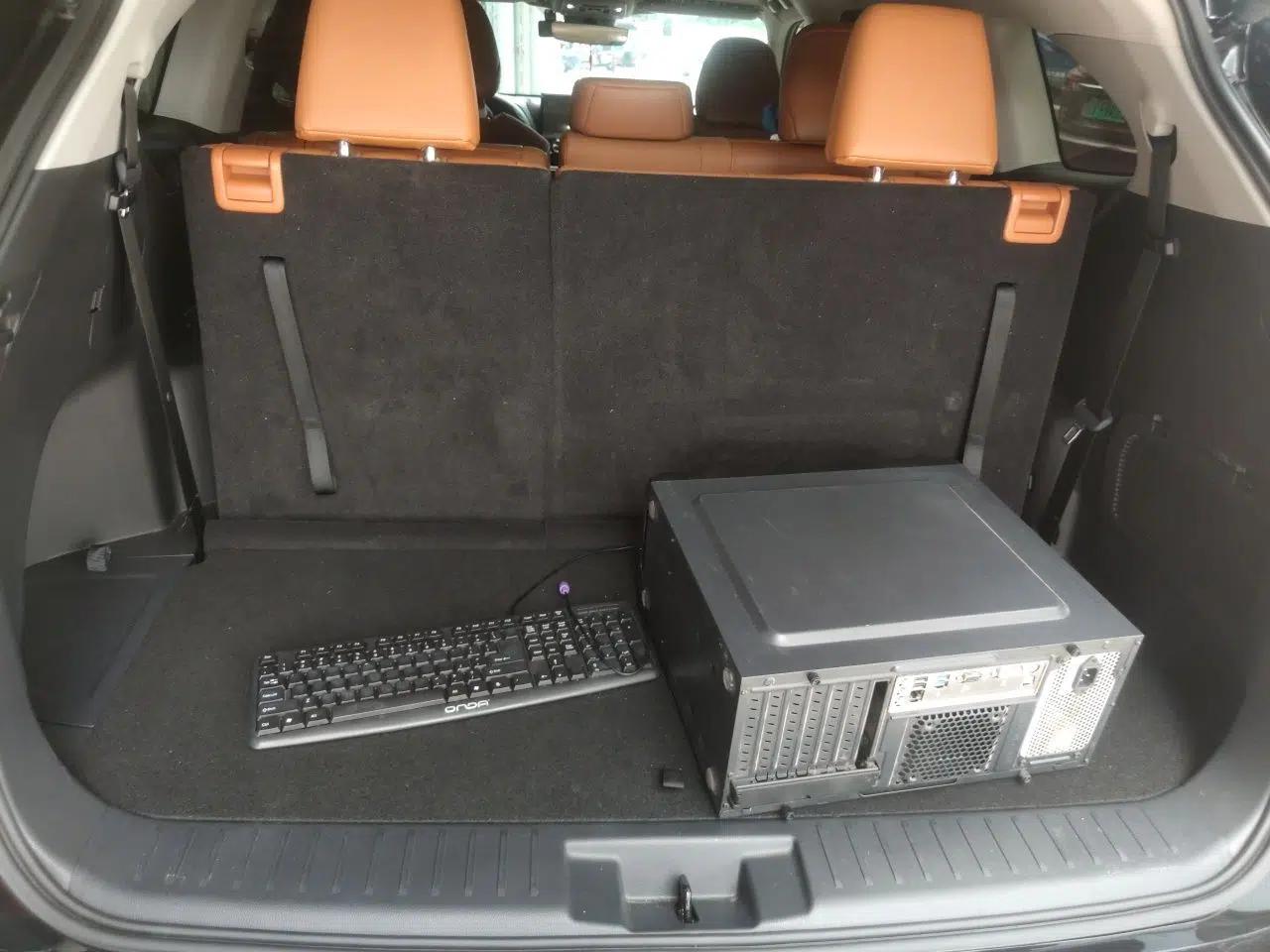 Toyota Highlander 2024 2.5L Smart Electric Hybrid Dual-Engine Four-Wheel Drive Prestige Version – 7 Seats — миниатюра 19