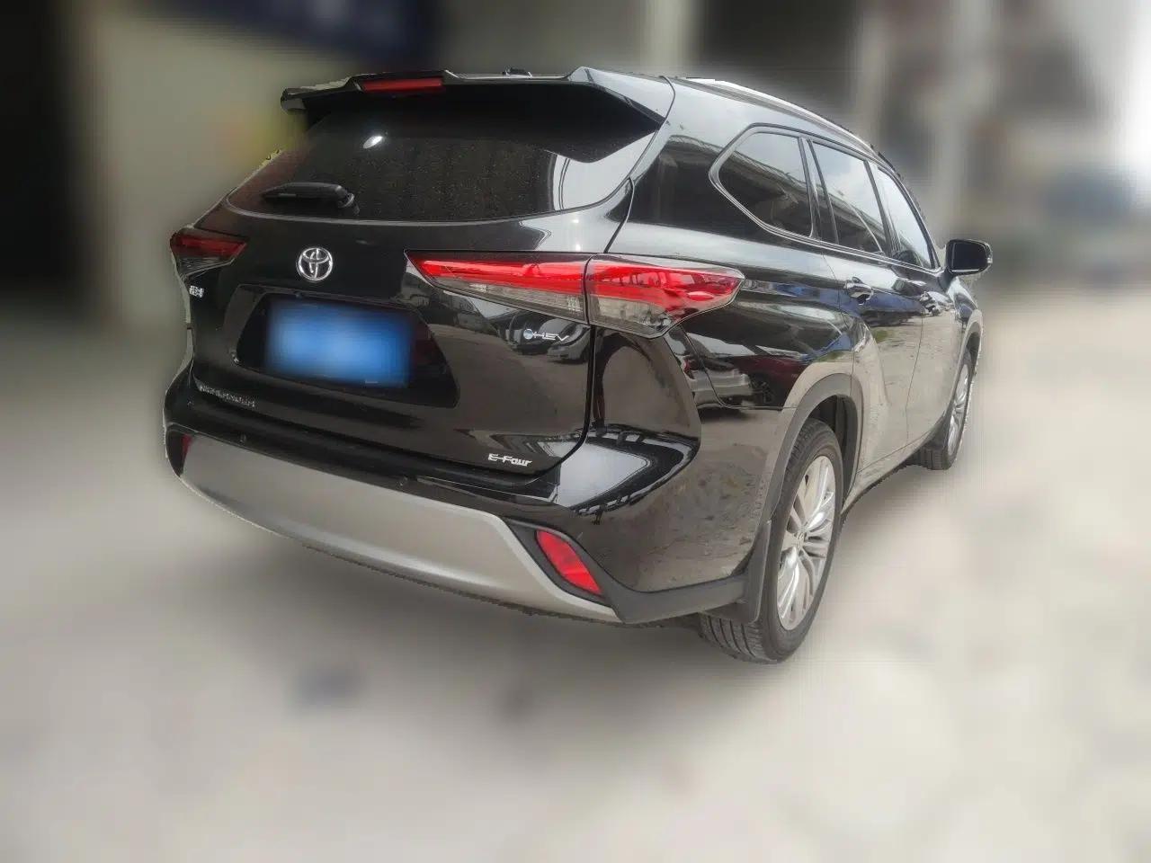 Toyota Highlander 2024 2.5L Smart Electric Hybrid Dual-Engine Four-Wheel Drive Prestige Version – 7 Seats — миниатюра 6