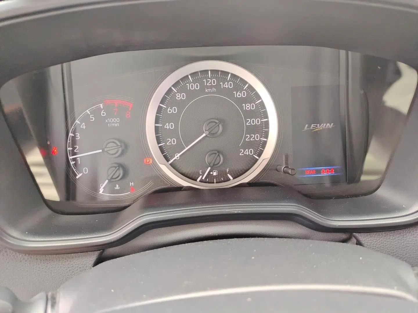 Toyota Levin 2019 185T CVT Sport Edition China VI Standard — миниатюра 11