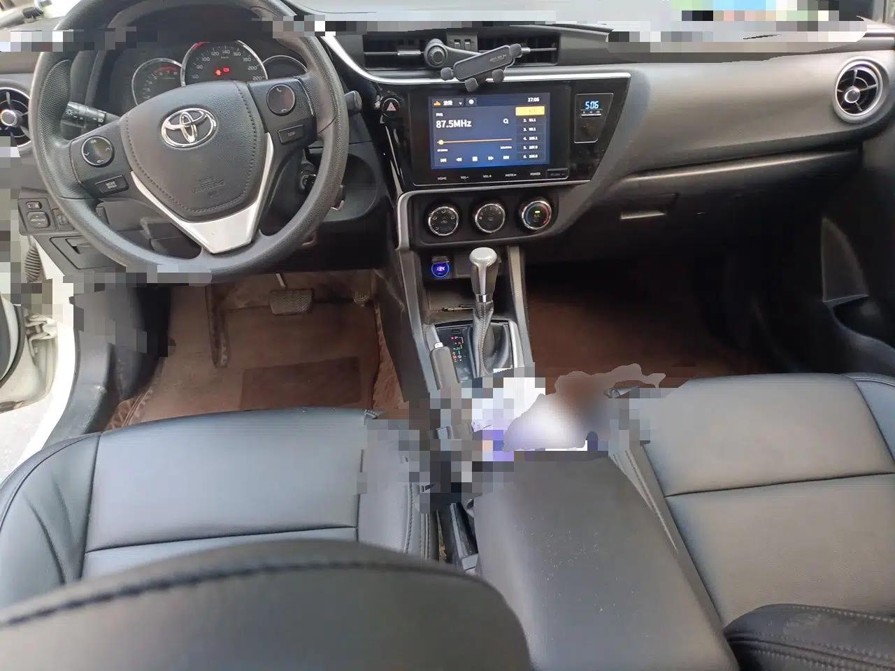 Toyota Levin 2017 Revised 185T CVT Elite Edition China V Standard — миниатюра 9