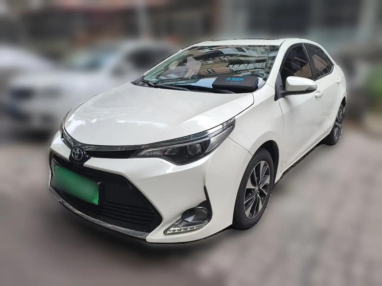 Toyota Levin 2018 185T CVT Luxury Edition China V Standard — миниатюра 1