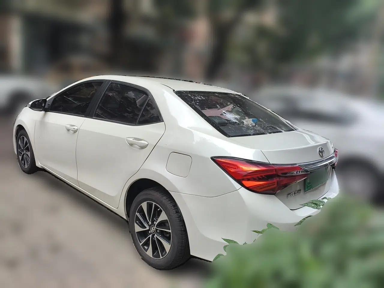 Toyota Levin 2018 185T CVT Luxury Edition China V Standard — миниатюра 4