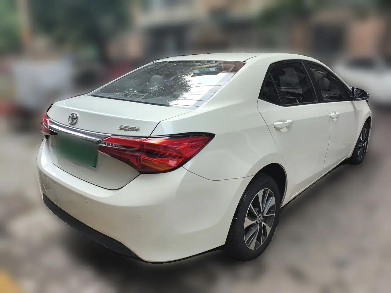 Toyota Levin 2018 185T CVT Luxury Edition China V Standard — миниатюра 6