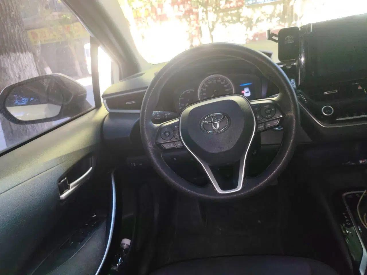 Toyota Levin 2022 Dual-Engine 1.8H E-CVT Luxury Edition — миниатюра 10