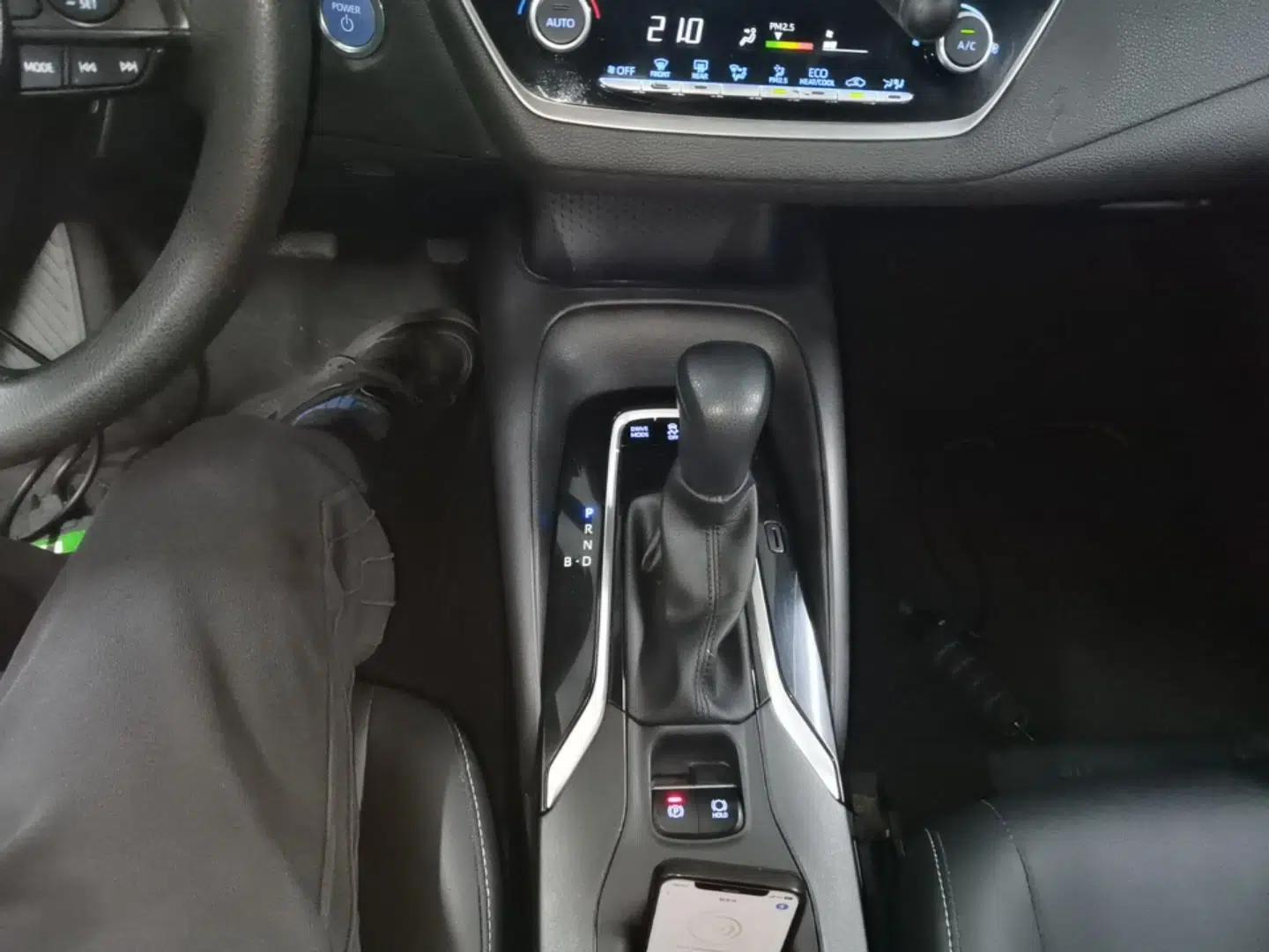Toyota Levin 2022 Dual-Engine 1.8H E-CVT Luxury Edition — миниатюра 16
