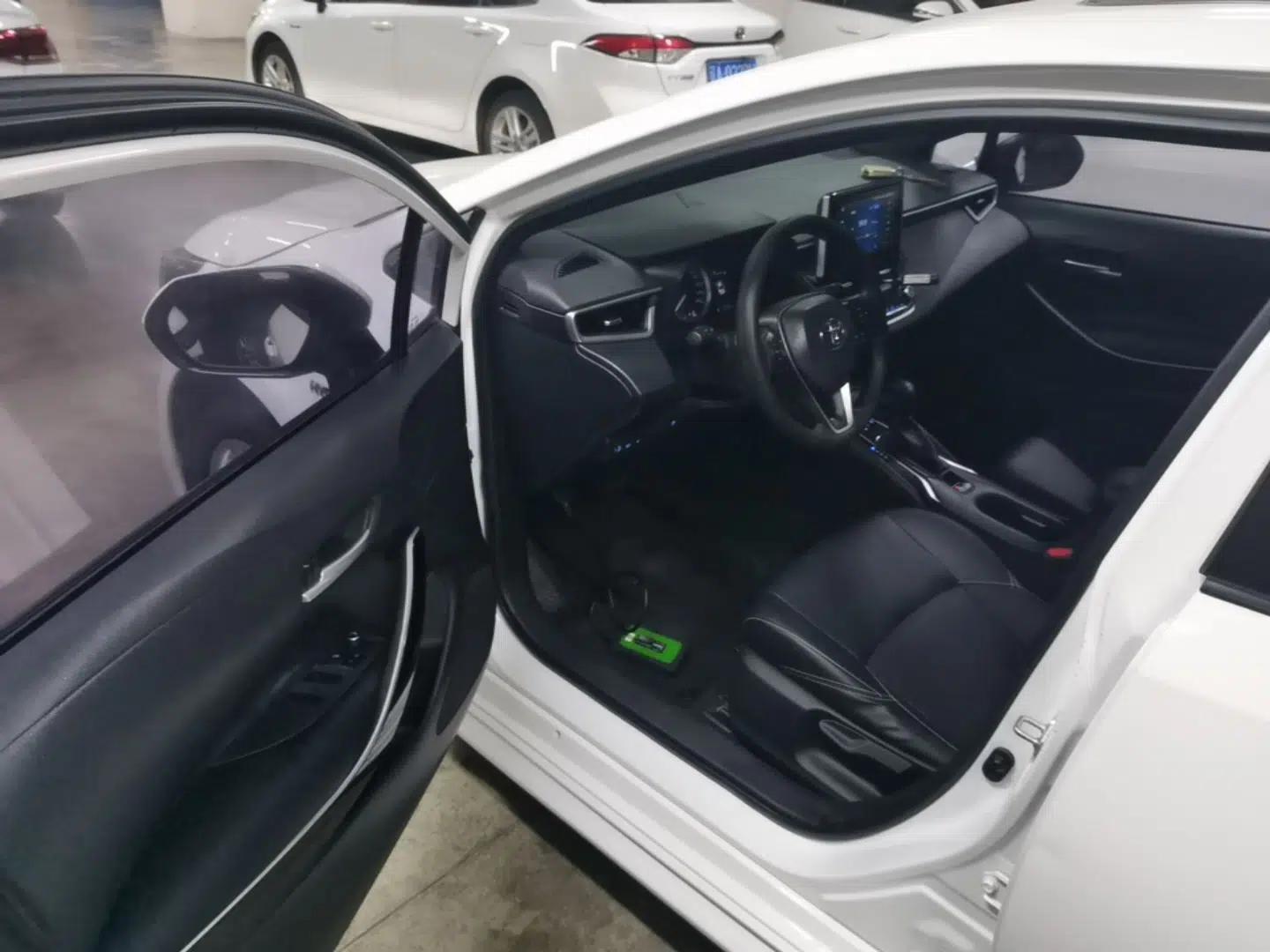 Toyota Levin 2022 Dual-Engine 1.8H E-CVT Luxury Edition — миниатюра 18