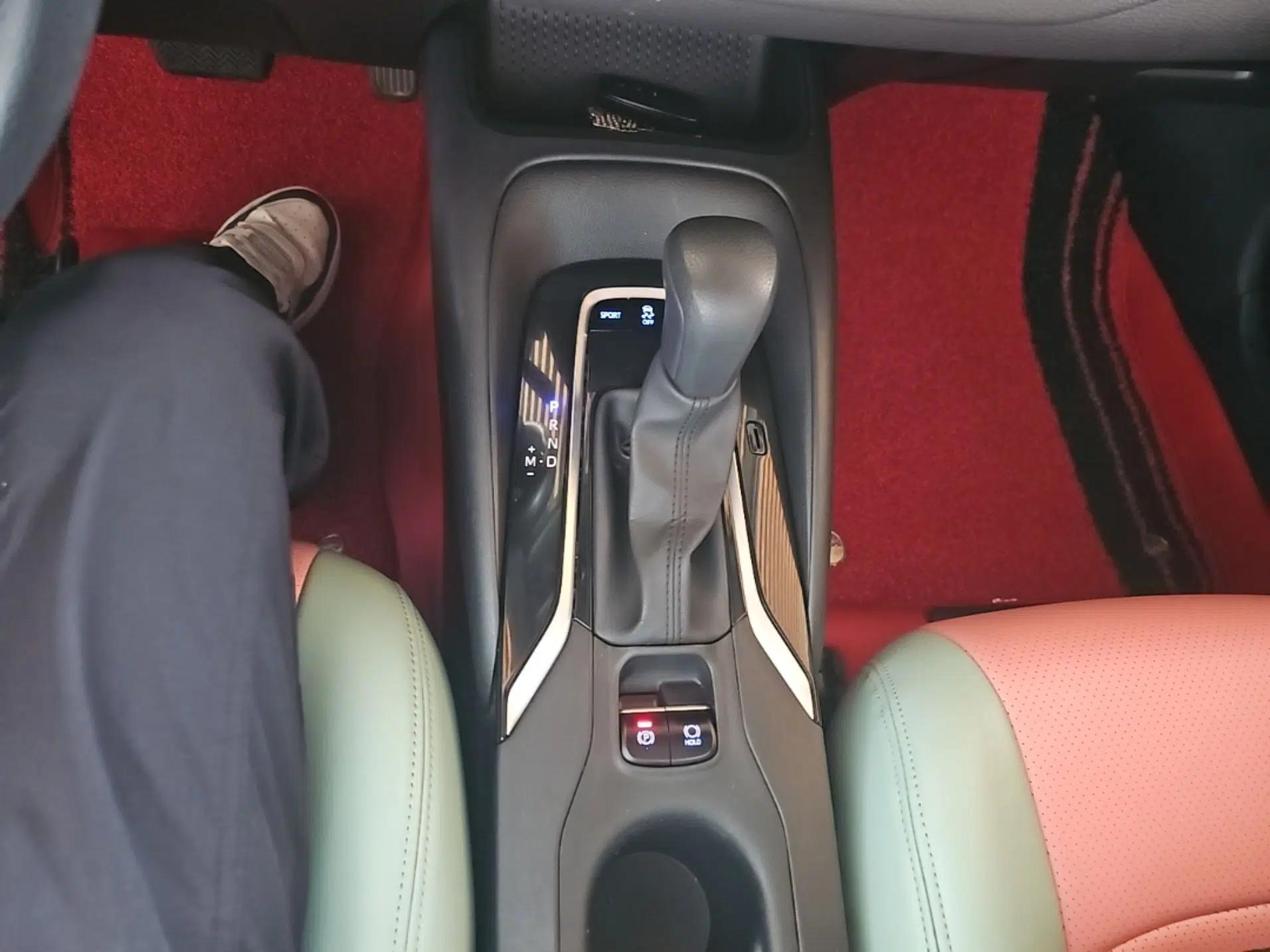 Toyota Levin 2019 185T CVT Luxury Edition China VI Standard — миниатюра 16