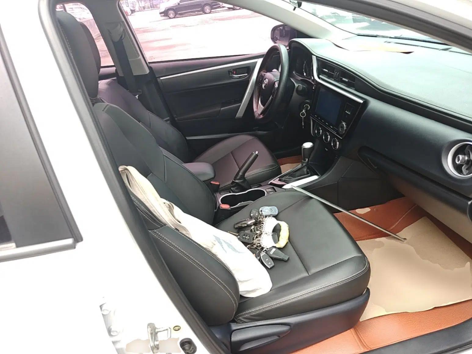 Toyota Levin 2017 Revised 185T CVT Elite Edition China V Standard — миниатюра 19