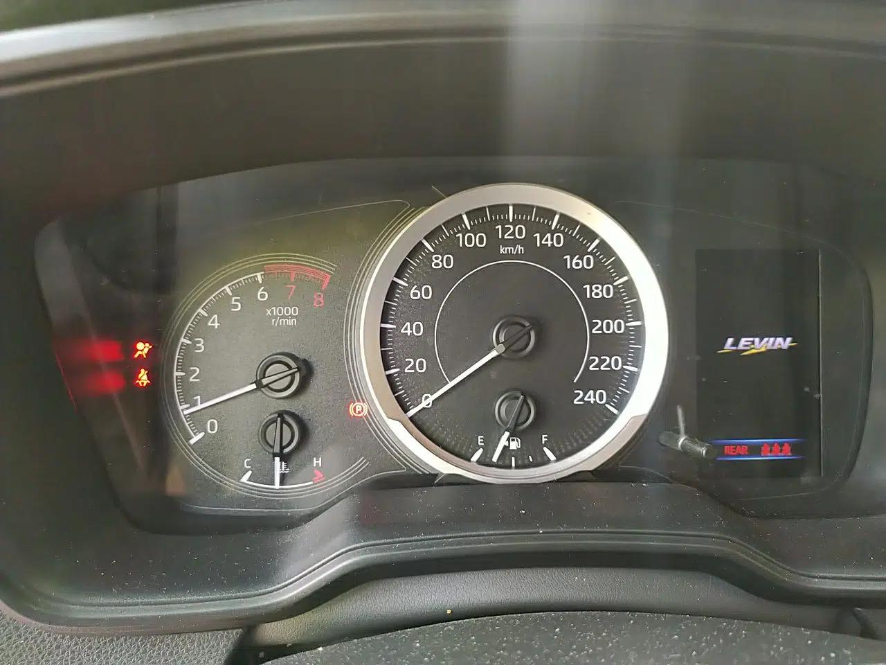Toyota Levin 2019 185T CVT Luxury Edition China VI Standard — миниатюра 11