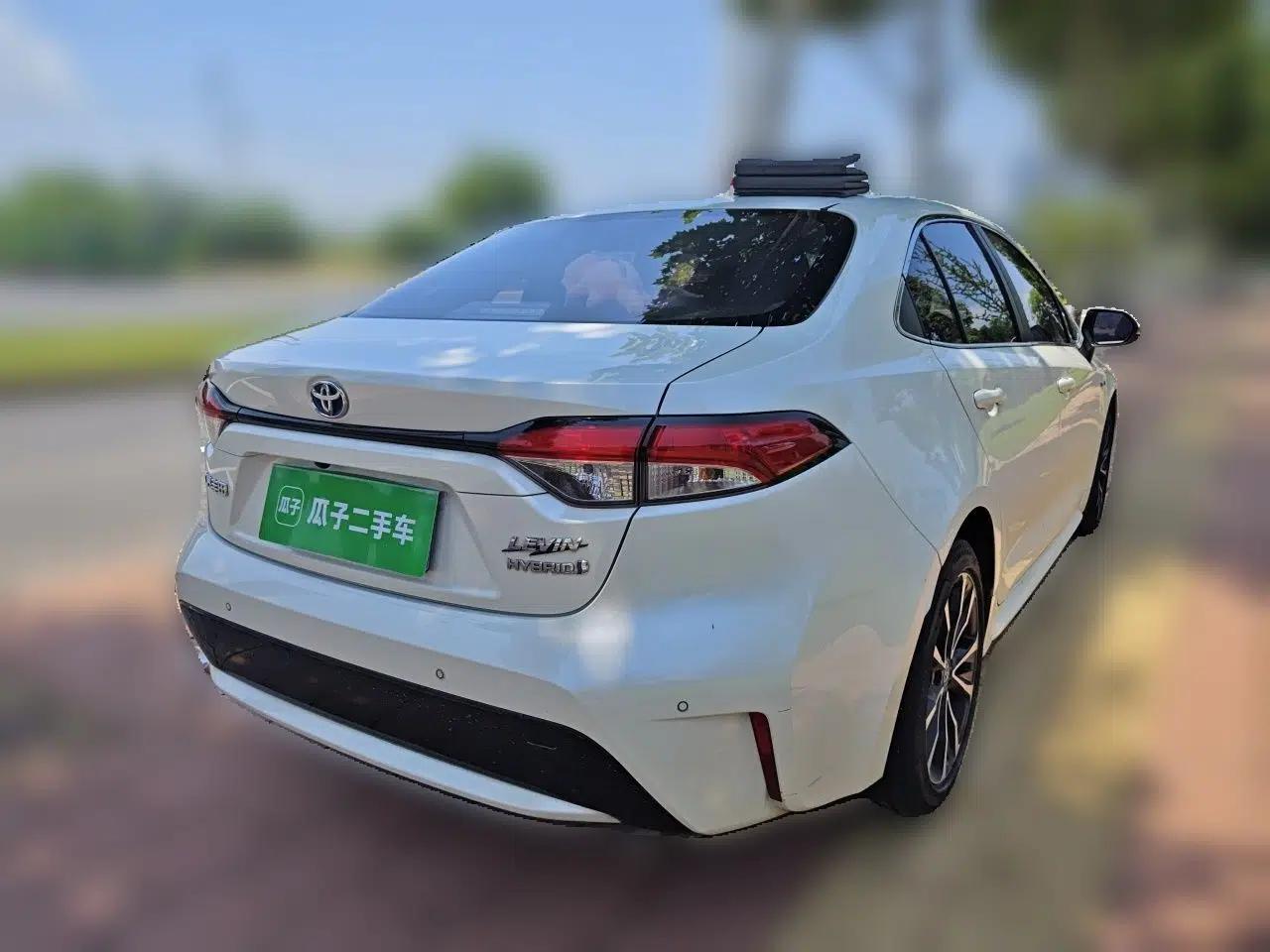 Toyota Levin 2019 Dual-Engine 1.8H E-CVT Sport Edition China VI Standard — миниатюра 4