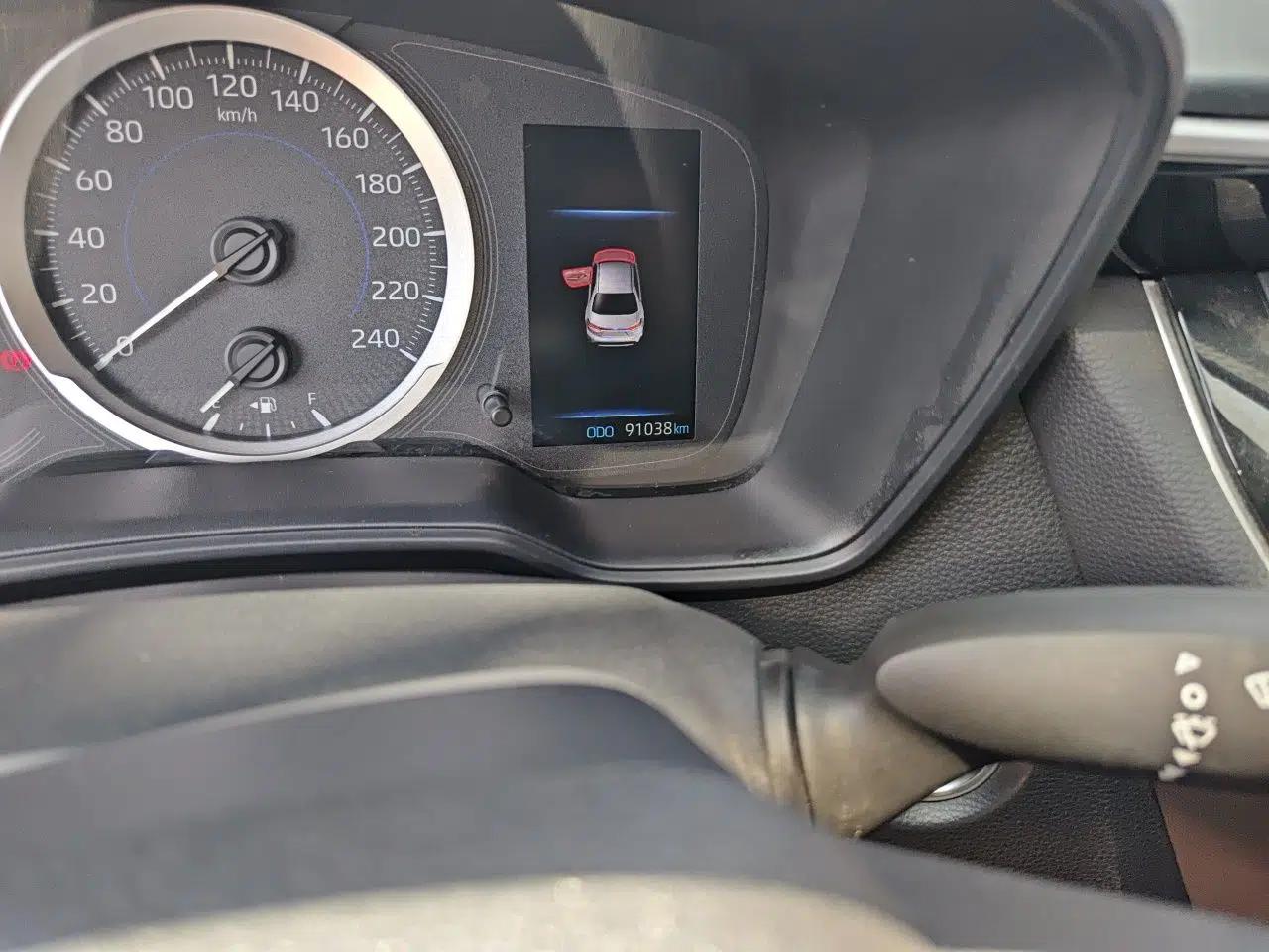 Toyota Levin 2019 Dual-Engine 1.8H E-CVT Sport Edition China VI Standard — миниатюра 9