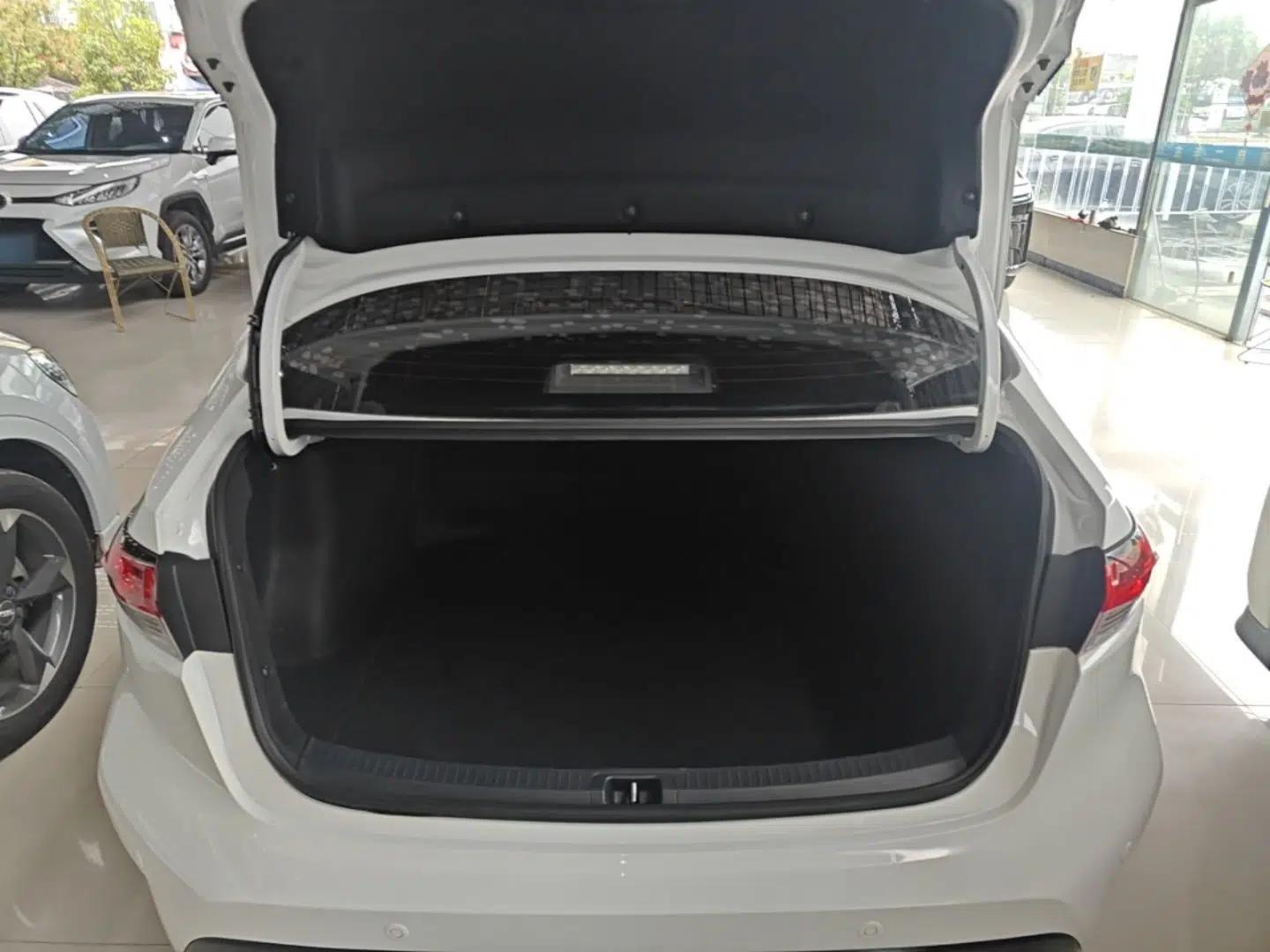 Toyota Levin 2022 185T CVT Luxury Edition — миниатюра 22