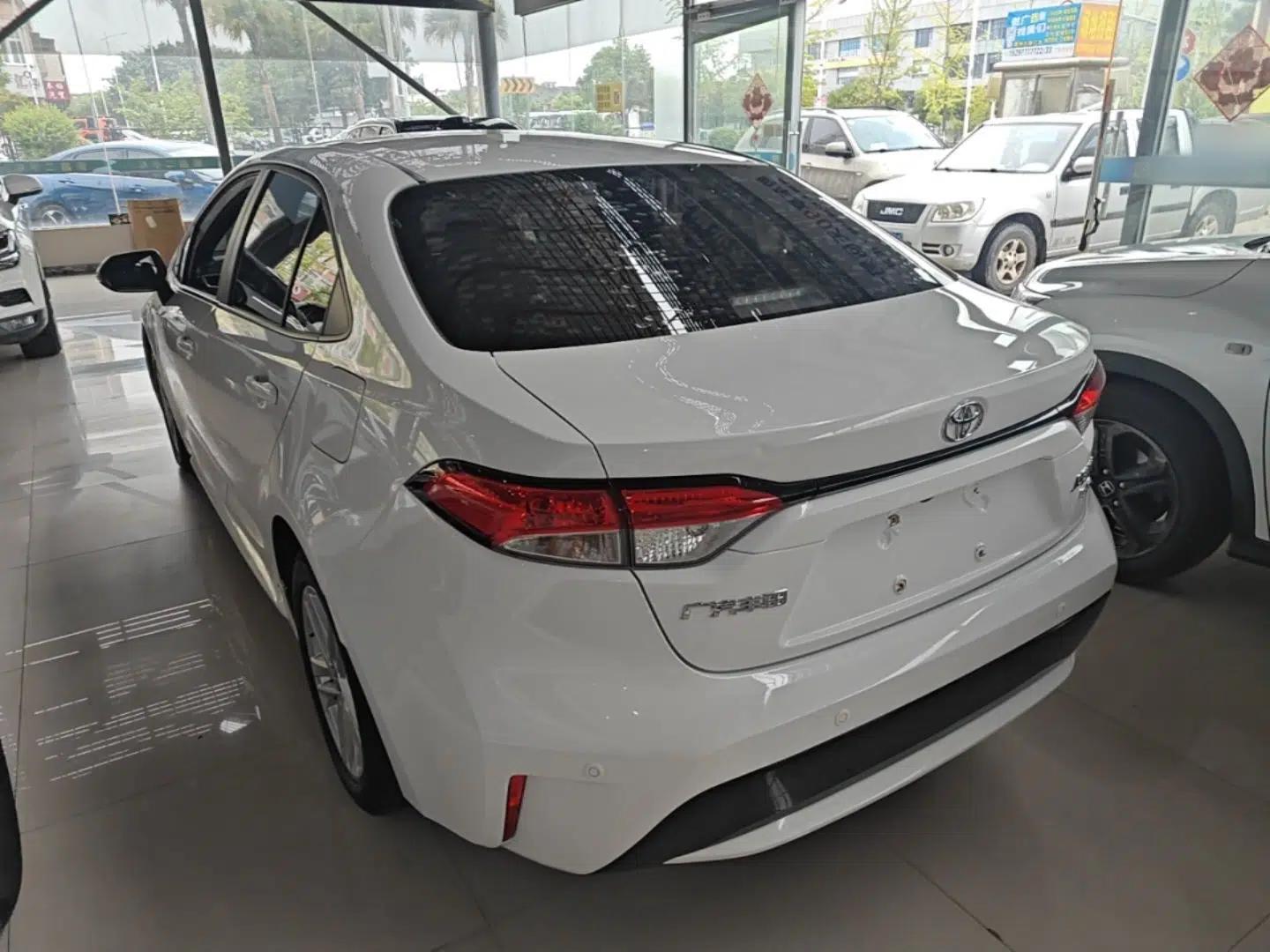 Toyota Levin 2022 185T CVT Luxury Edition — миниатюра 4