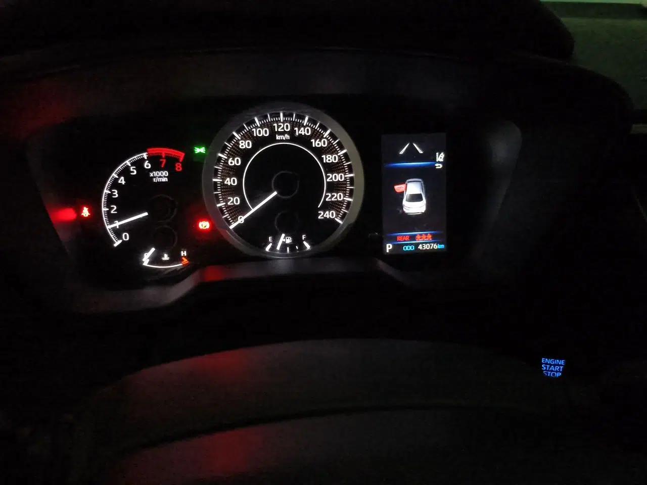 Toyota Levin 2022 185T CVT Luxury Edition — миниатюра 9