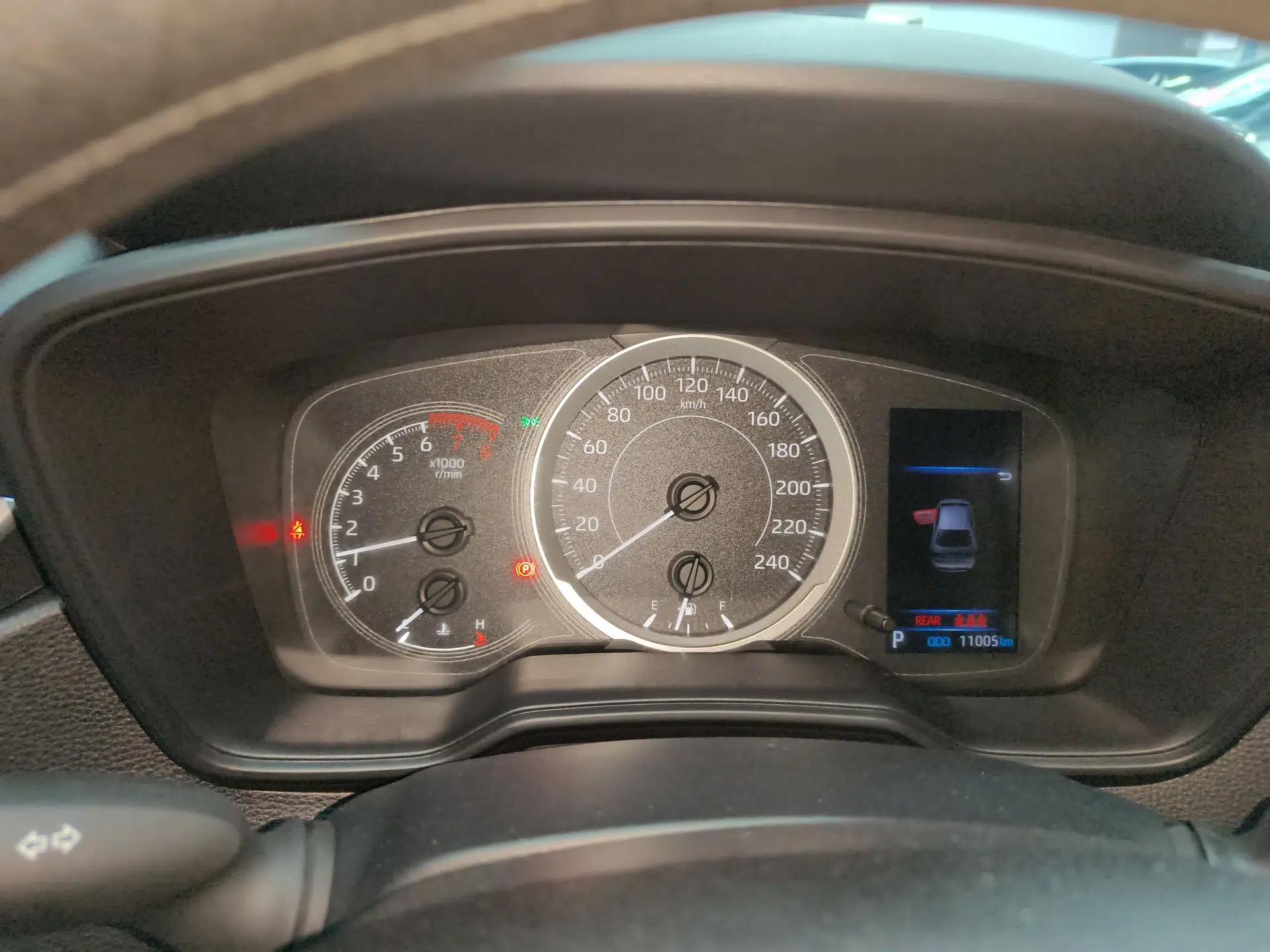 Toyota Levin 2023 185T CVT Luxury Edition — миниатюра 13