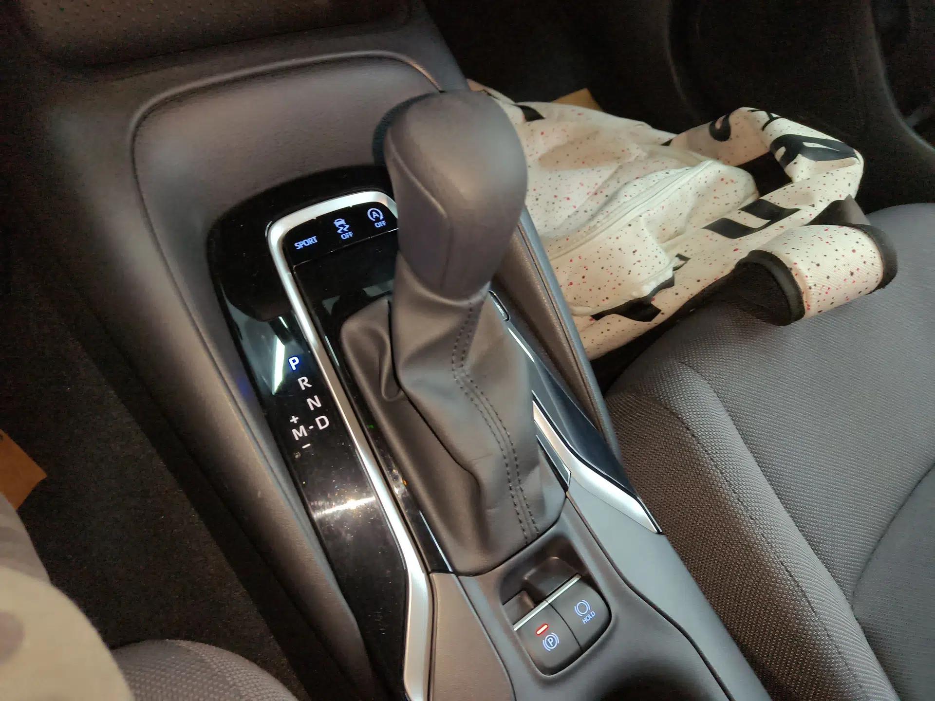 Toyota Levin 2023 185T CVT Luxury Edition — миниатюра 15