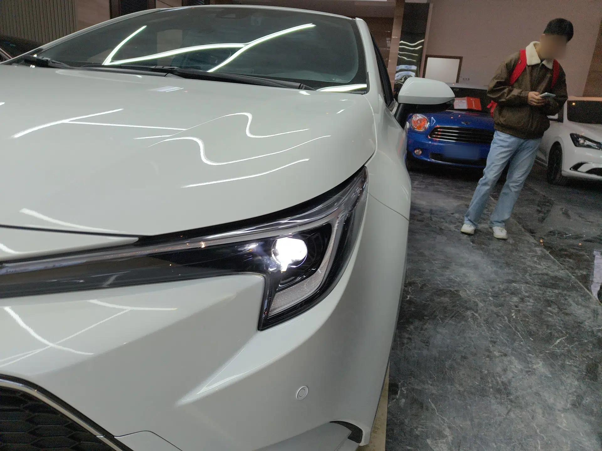 Toyota Levin 2023 185T CVT Luxury Edition — миниатюра 3
