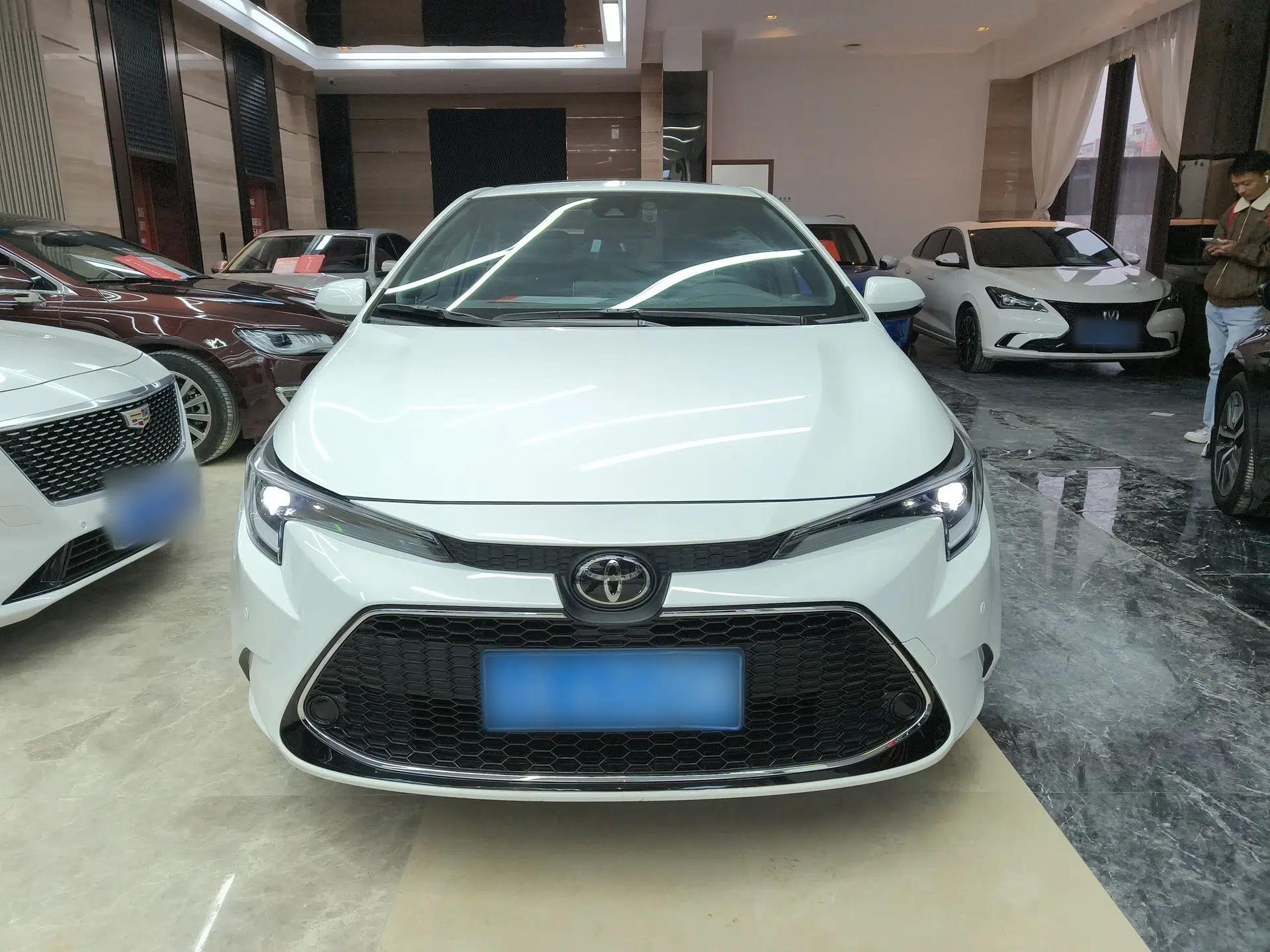 Toyota Levin 2023 185T CVT Luxury Edition — миниатюра 4